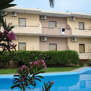 Argo Apartments